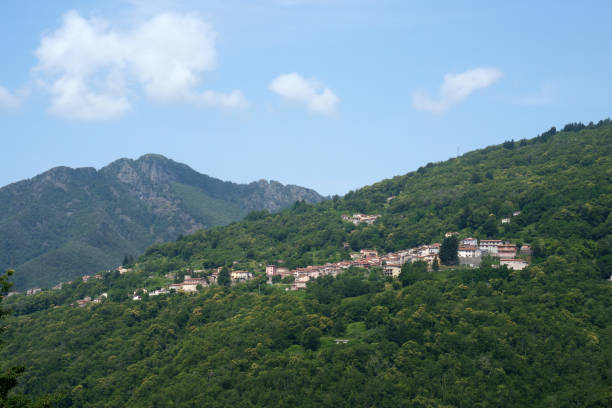 Borgo di montagna in Garfagnana tra i boschi